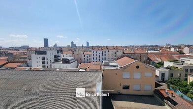 28 Rue Mansard, Villeurbanne, RHO - Aerial  map view