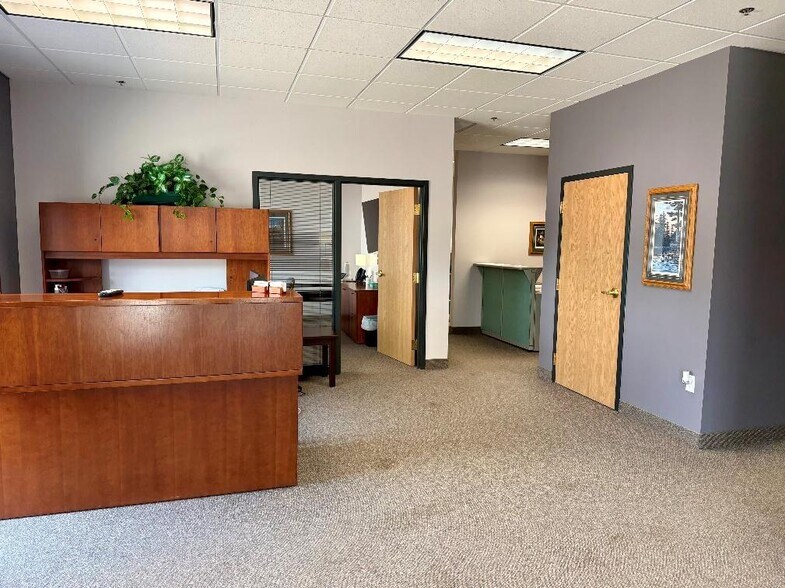 20818-20876 Holyoke Ave, Lakeville, MN à louer - Photo intérieure - Image 3 de 3