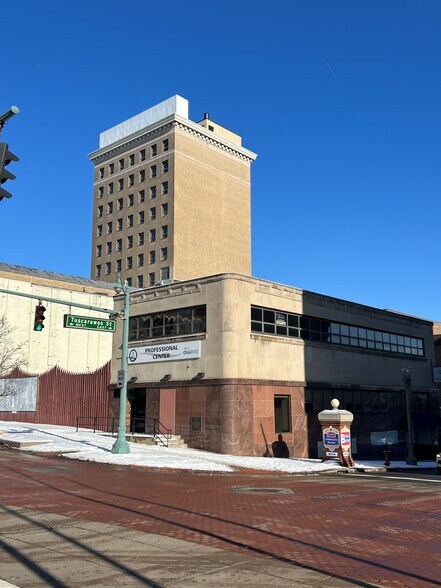 100 Central Plz N, Canton, OH à louer - Photo du bâtiment - Image 2 de 3