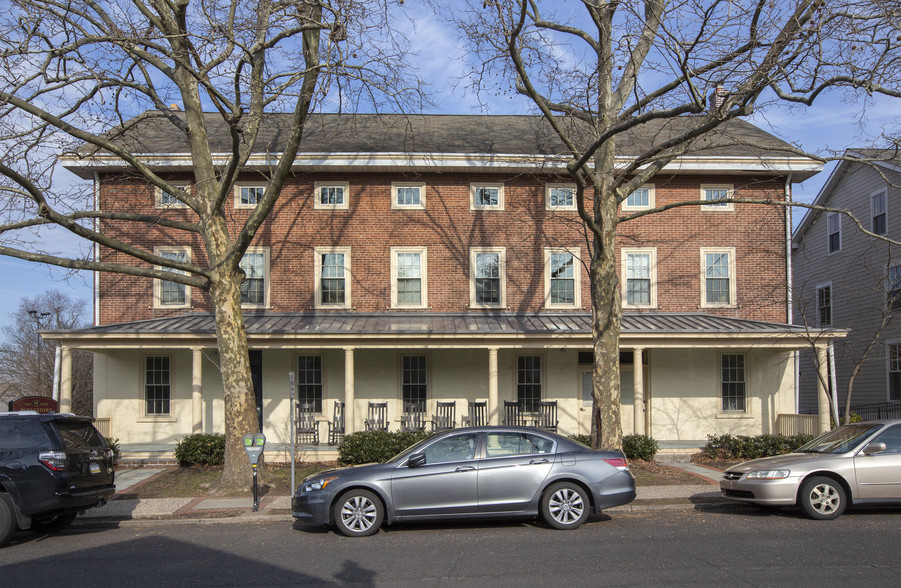 95-97 W Court St, Doylestown, PA à vendre - Photo principale - Image 1 de 1