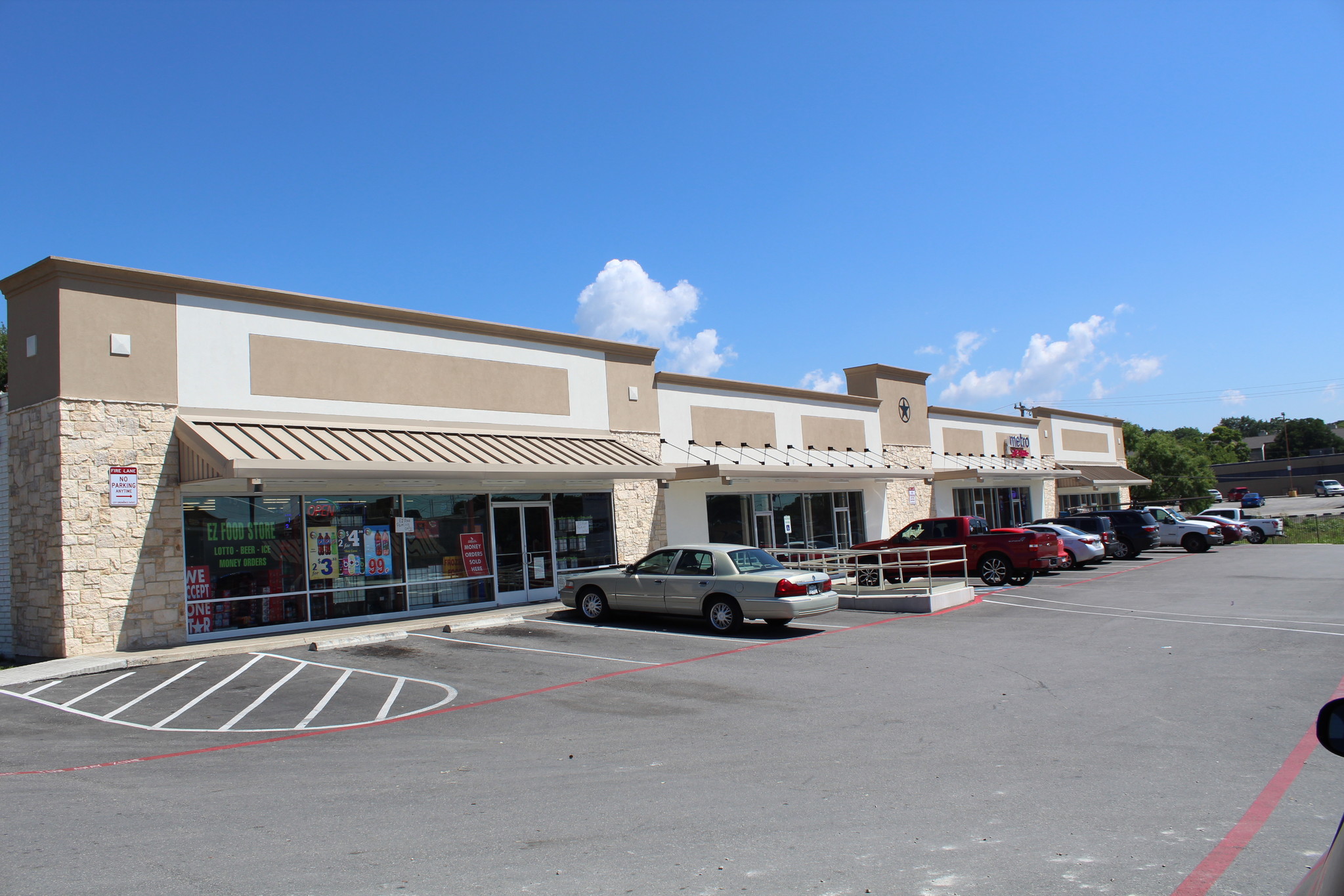 4310-4322 Gardendale St, San Antonio, TX for lease Building Photo- Image 1 of 13