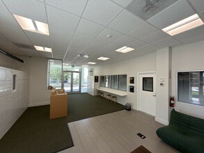 2140 NE 2nd Ave, Miami, FL for lease Interior Photo- Image 2 of 14
