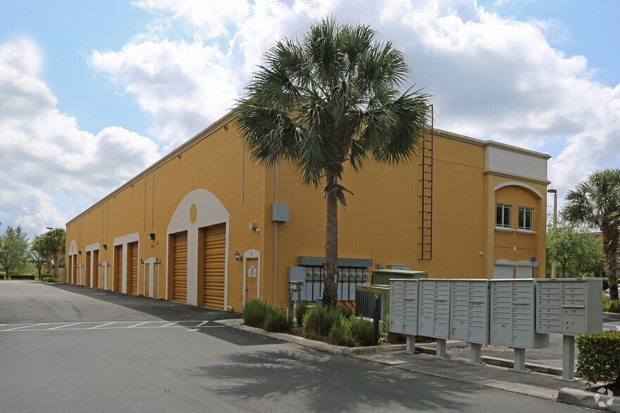 12905 SW 132nd St, Miami, FL à vendre - Photo du bâtiment - Image 3 de 7