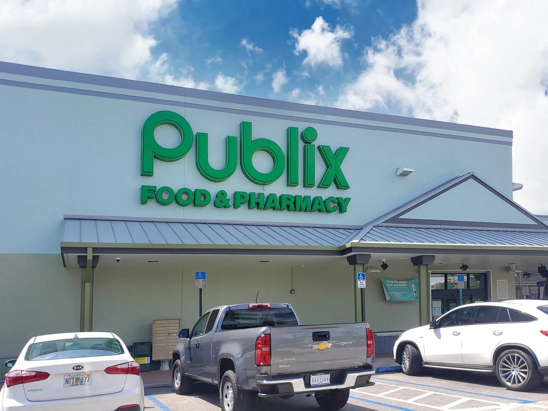 9610 SW 160th St, Miami, FL for lease Primary Photo- Image 1 of 6