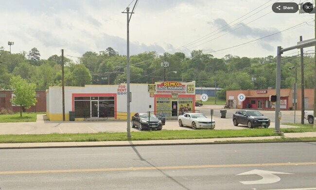 Plus de détails pour 1005 E Main St, Nacogdoches, TX - Commerce de détail à vendre