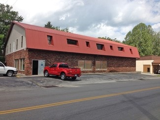 Plus de détails pour 59 N Main St, Whitley City, KY - Commerce de détail à vendre
