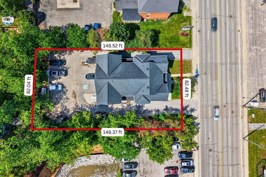 170 Bradford St, Barrie, ON for sale - Building Photo - Image 2 of 8