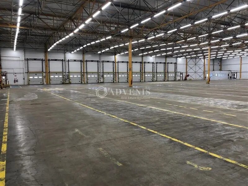 Industrial in Tremblay-en-France for lease Interior Photo- Image 1 of 8