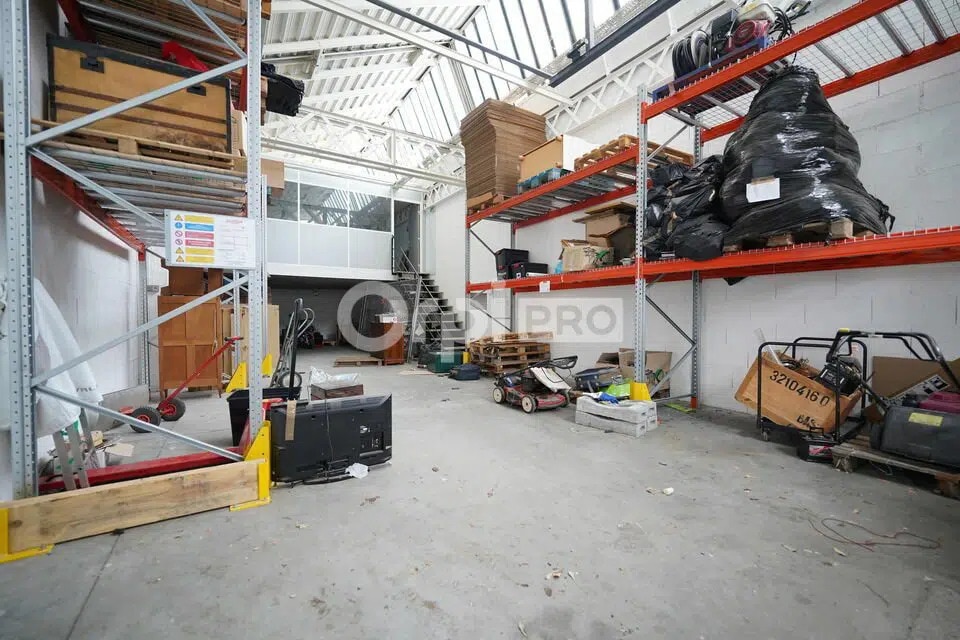 Flex in Vénissieux for lease Interior Photo- Image 1 of 5