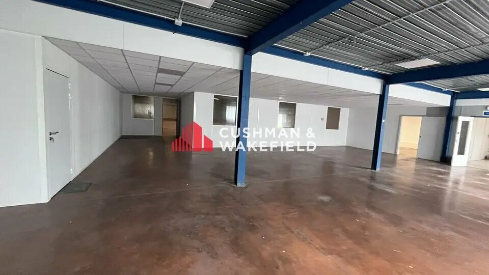 Flex dans Toulouse à louer - Photo du bâtiment - Image 3 de 9