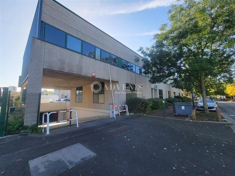 Flex dans Gennevilliers à louer - Photo du bâtiment - Image 3 de 7