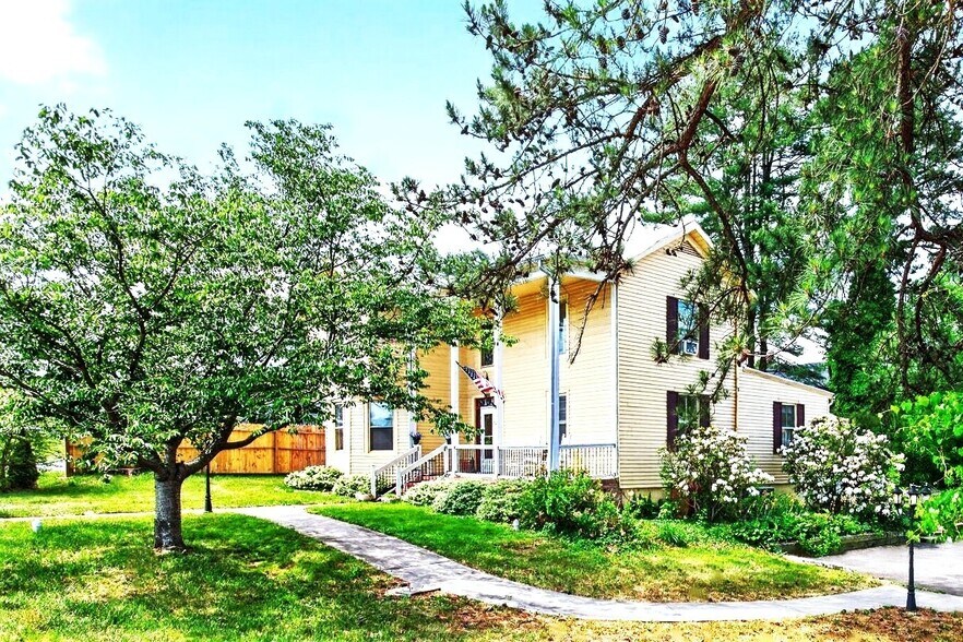 605 Mineral Ave, Mineral, VA à vendre - Photo du bâtiment - Image 2 de 25