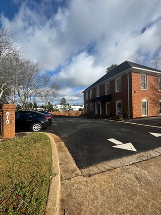 Plus de détails pour 610 Colonial Park Dr, Roswell, GA - Bureau à louer