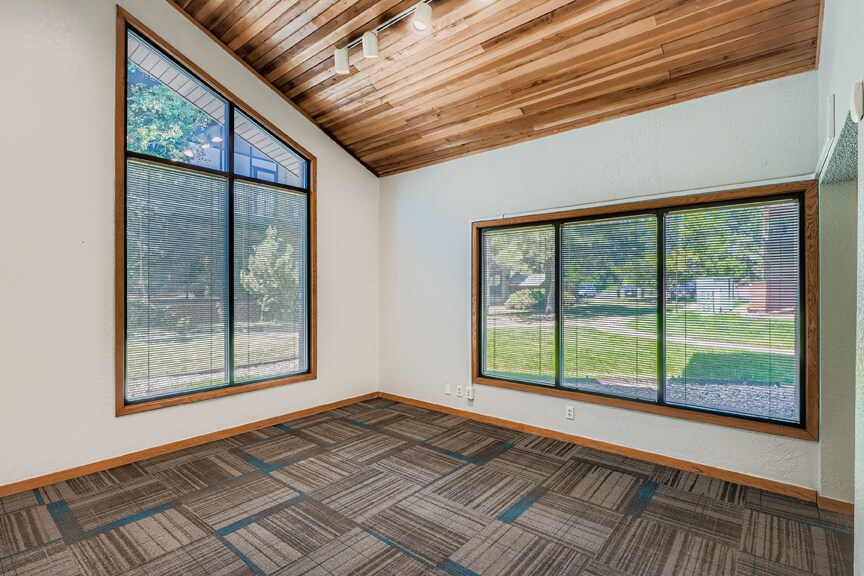 8771 Wolff Ct, Westminster, CO à vendre - Photo du bâtiment - Image 3 de 29