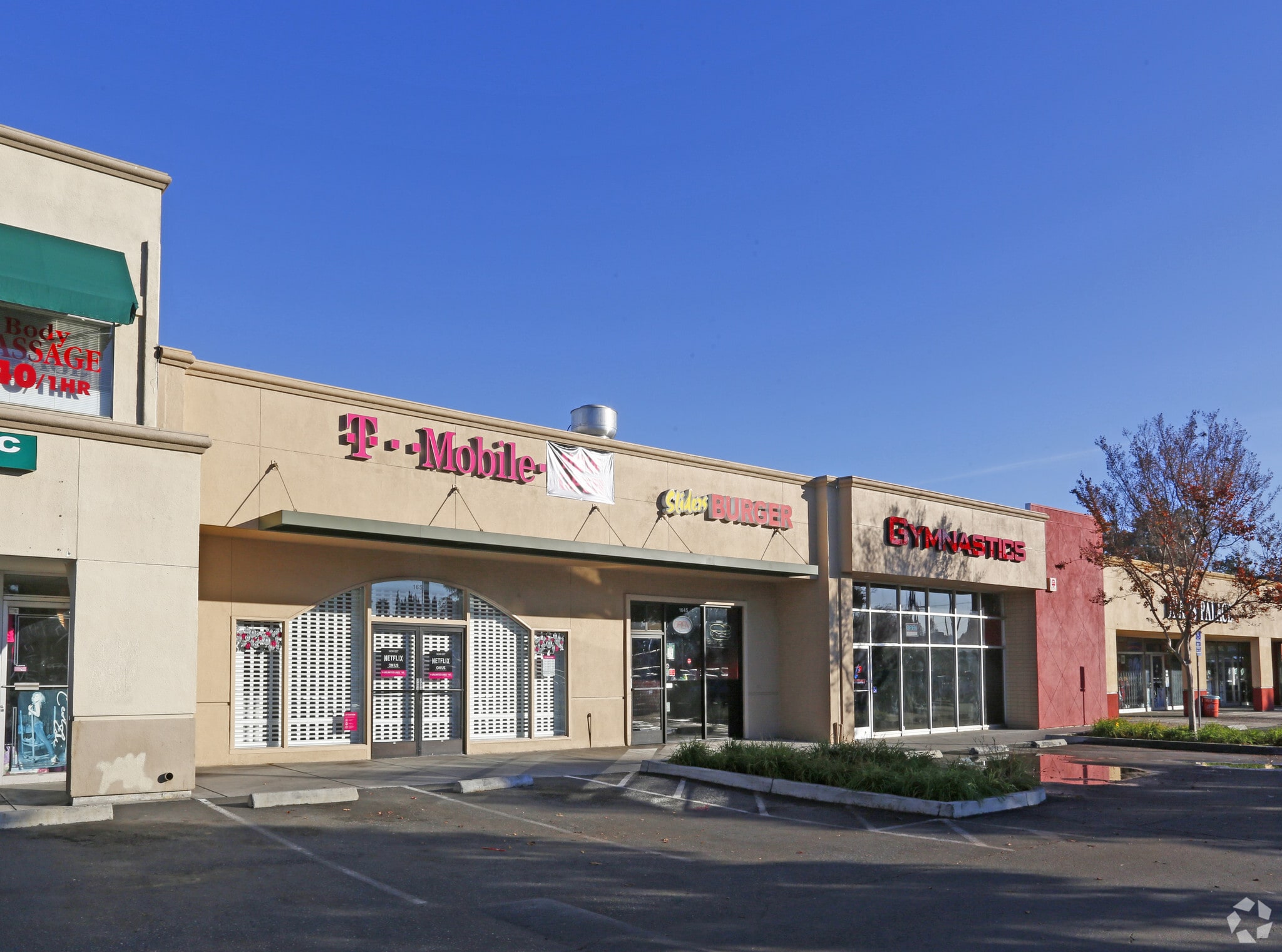 1645-1653 W San Carlos St, San Jose, CA for lease Building Photo- Image 1 of 7