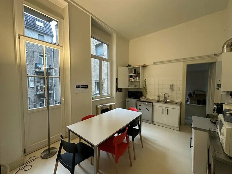 Bureau dans Strasbourg à louer - Photo intérieure - Image 3 de 6