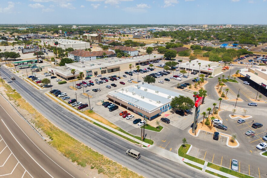 613 Expressway 77, Harlingen, TX for lease - Building Photo - Image 2 of 29