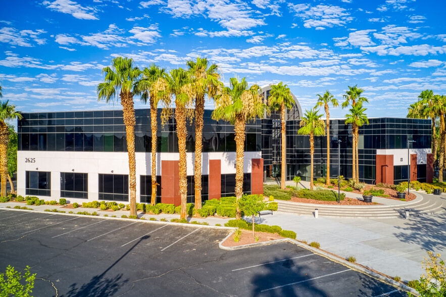 2501 N Green Valley Pky, Henderson, NV for lease - Building Photo - Image 1 of 9