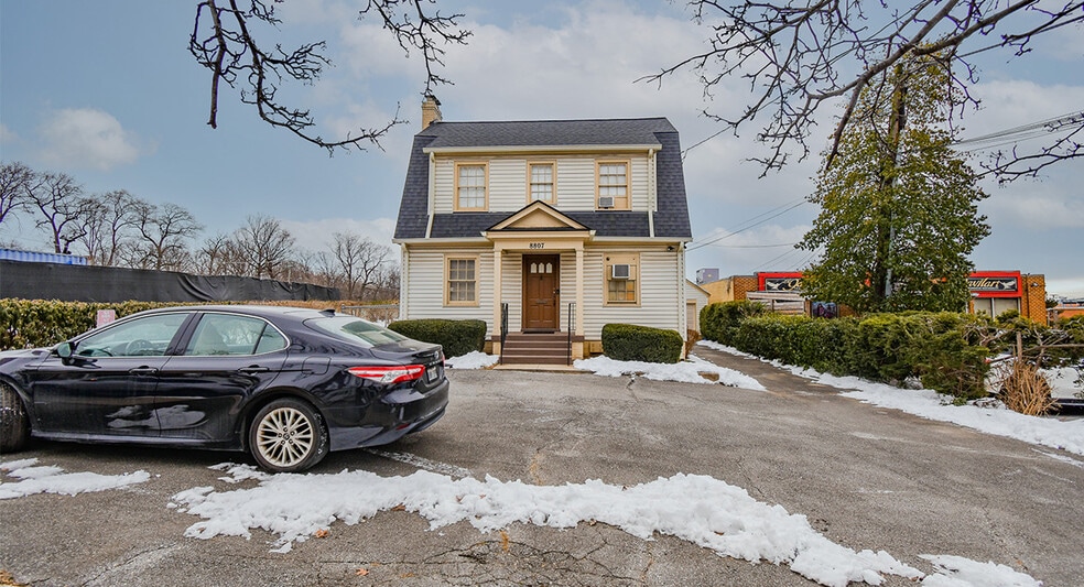 8807 Flower Ave, Silver Spring, MD for sale - Building Photo - Image 2 of 11