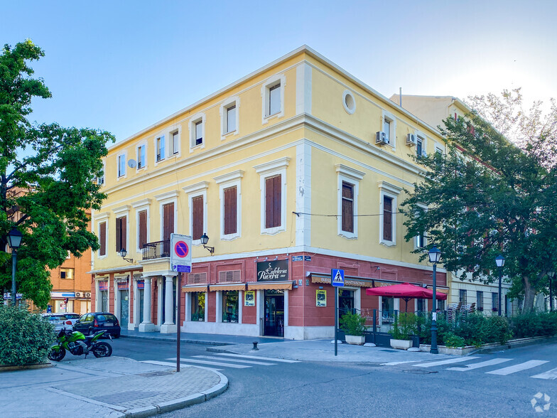 Calle Capitán Angosto Gómez Castrillón, 33, Aranjuez, Madrid à louer - Photo du bâtiment - Image 2 de 2