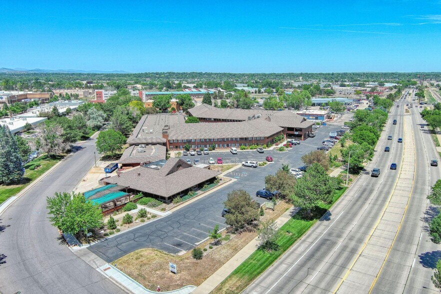 1900 Ken Pratt Blvd, Longmont, CO à louer - Photo du bâtiment - Image 3 de 15