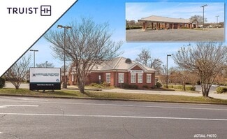 Plus de détails pour 4636 W Market St, Greensboro, NC - Commerce de détail à vendre