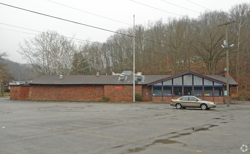 2134 5th Street Rd, Huntington, WV à vendre - Photo du bâtiment - Image 3 de 64