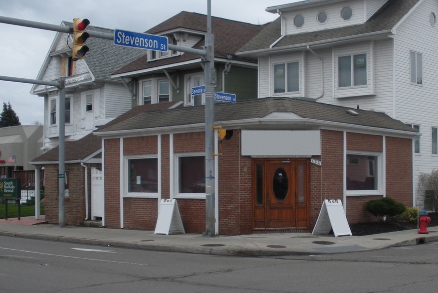 1923 Seneca St, Buffalo, NY for sale - Building Photo - Image 2 of 24
