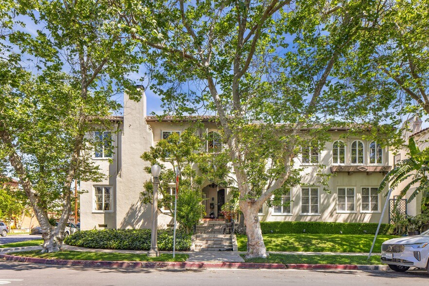 366 N Sycamore Ave, Los Angeles, CA à vendre - Photo du bâtiment - Image 2 de 15