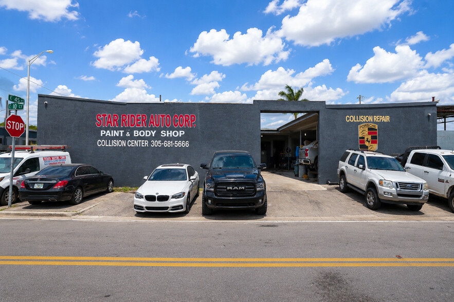 1025 E 45th St, Hialeah, FL for sale - Building Photo - Image 3 of 16