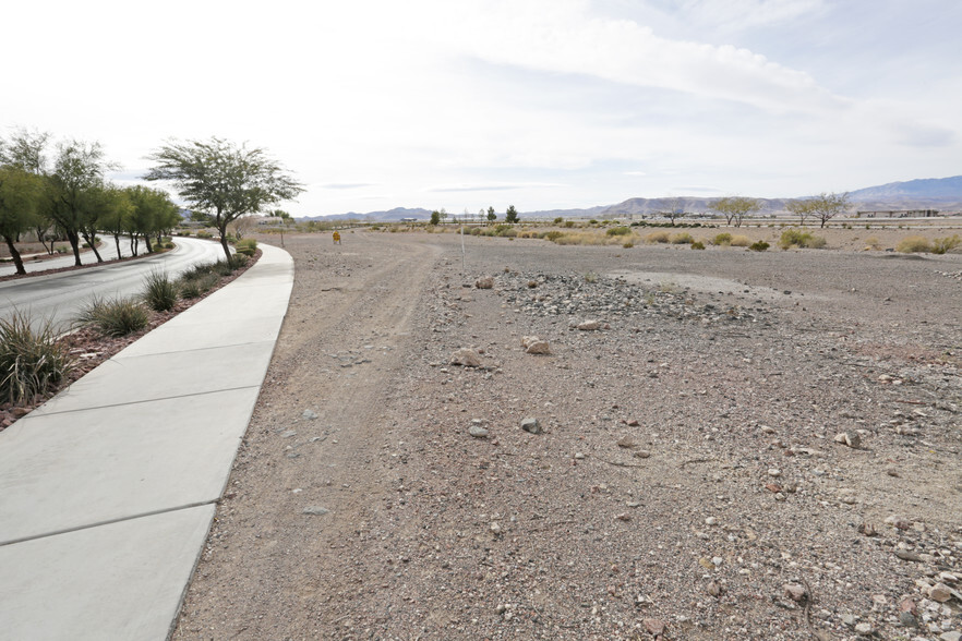 Seven Hills Dr, Henderson, NV à vendre - Photo principale - Image 1 de 1