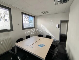 Plus de détails pour Multi-résidentiel à vendre