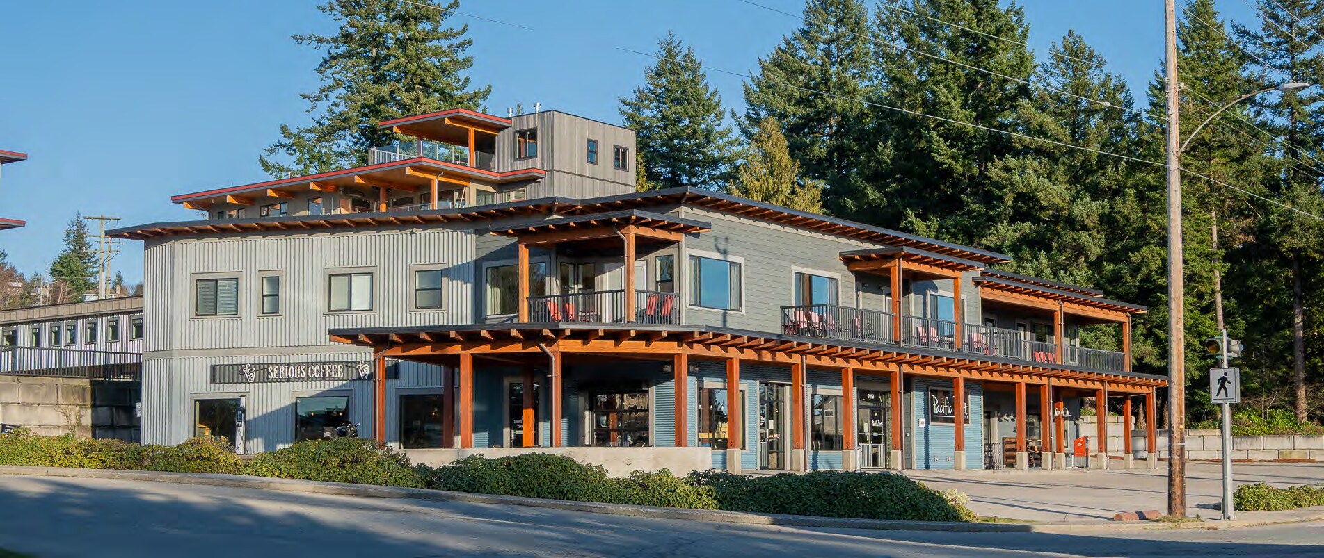 7013 Thunder Bay St, Powell River, BC à vendre Photo du bâtiment- Image 1 de 19