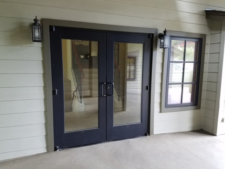 9019 Soquel Dr, Aptos, CA à louer - Photo du bâtiment - Image 3 de 15