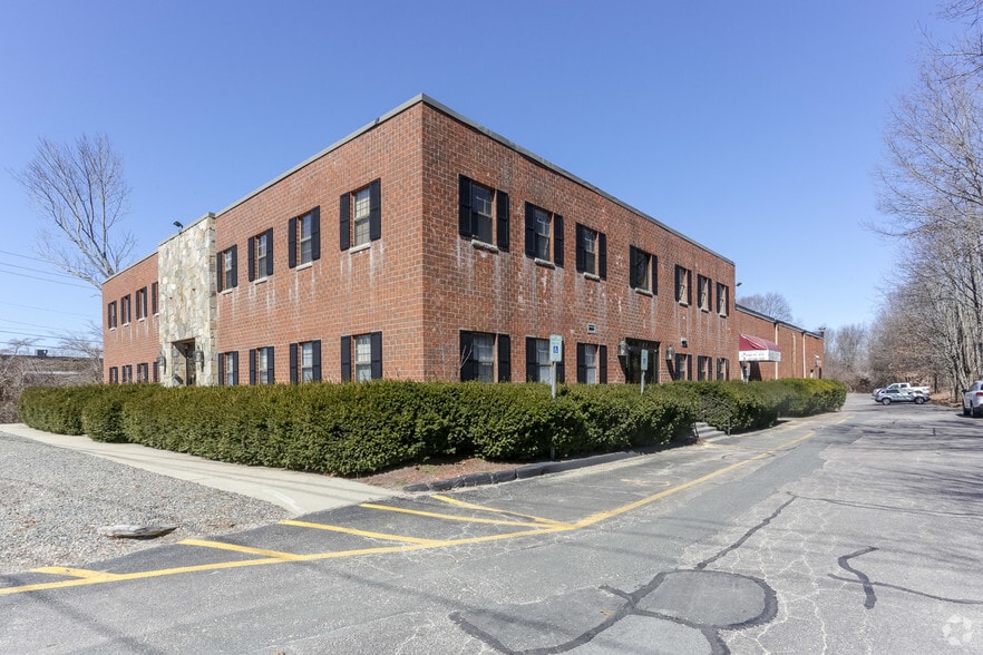 1629 Central St, Stoughton, MA for lease - Building Photo - Image 2 of 2