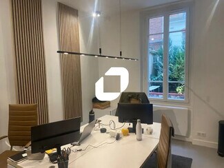 Plus de détails pour Bureau à vendre