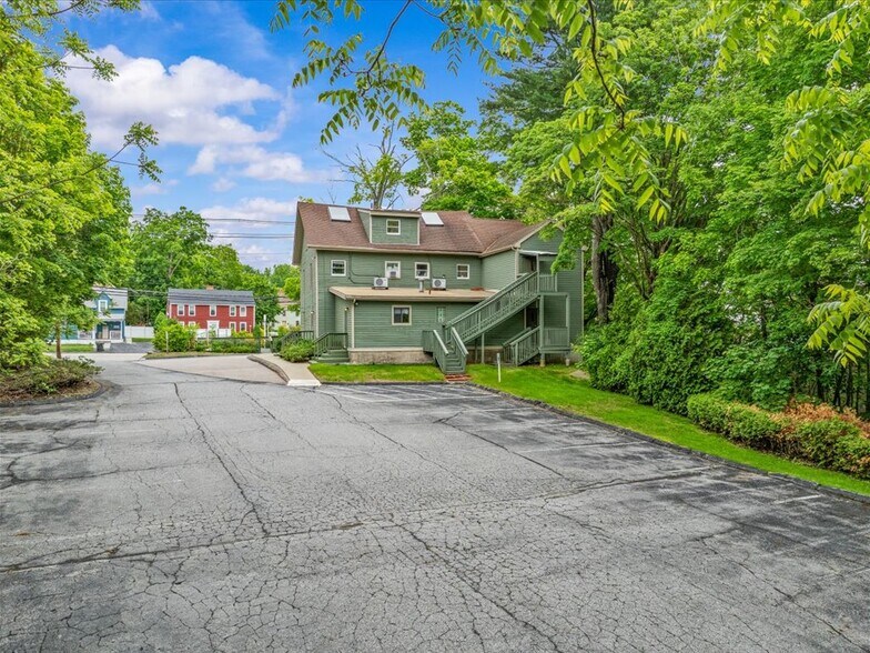 200 W Town St, Norwich, CT à vendre - Photo du bâtiment - Image 2 de 46