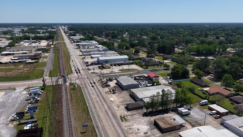 9162 S Choctaw Dr, Baton Rouge, LA à vendre - Vidéo sur l’inscription commerciale - Image 2 de 36