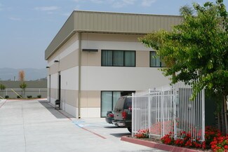 Plus de détails pour 545-565 Country Club Dr, Escondido, CA - Industriel à vendre
