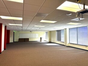 7691-7695 Poe Ave, Dayton, OH for lease Interior Photo- Image 2 of 7