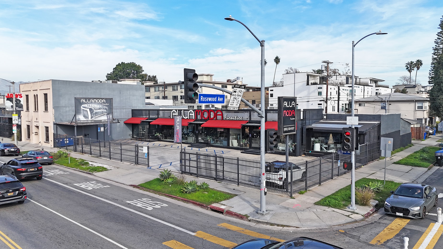500 N La Brea Ave, Los Angeles, CA for lease Primary Photo- Image 1 of 13