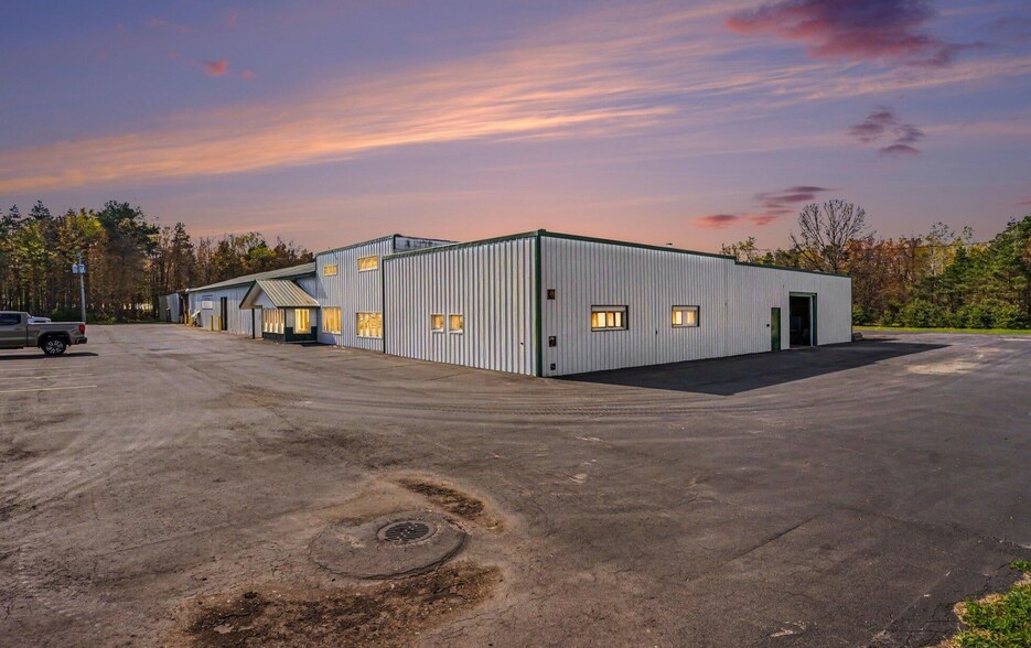 3130 Farr Rd, Fruitport, MI à vendre - Photo du bâtiment - Image 2 de 2