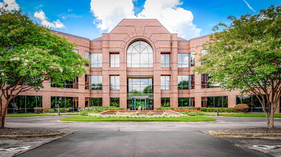 8245 Tournament Dr, Memphis, TN for lease - Building Photo - Image 2 of 23