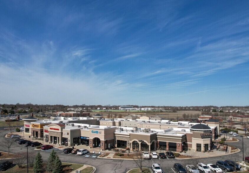 E 146th St, Noblesville, IN à louer - Photo du bâtiment - Image 3 de 9