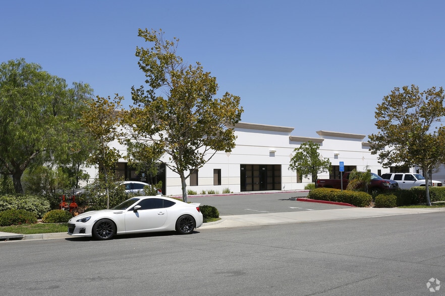 26398 Deere Ct, Murrieta, CA for lease - Building Photo - Image 3 of 8