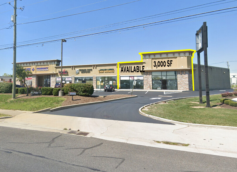 10930 Pendleton Pike, Indianapolis, IN à louer - Photo du bâtiment - Image 1 de 3