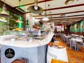 Commerce de détail dans Madrid, Madrid à louer Photo du bâtiment- Image 2 de 11