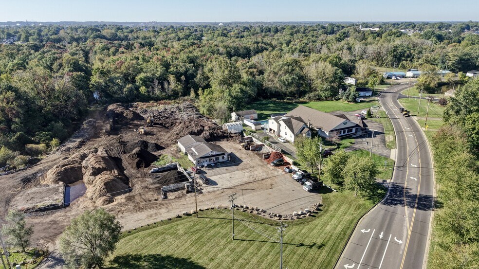 3704 12th St NW, Canton, OH à vendre - Photo du bâtiment - Image 3 de 20