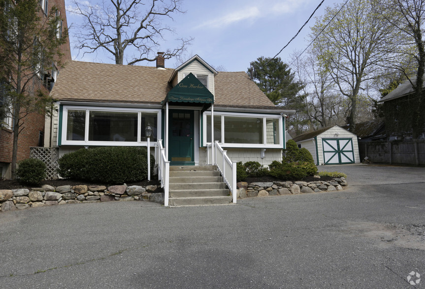 1214 N Country Rd, Stony Brook, NY à vendre - Photo principale - Image 1 de 1