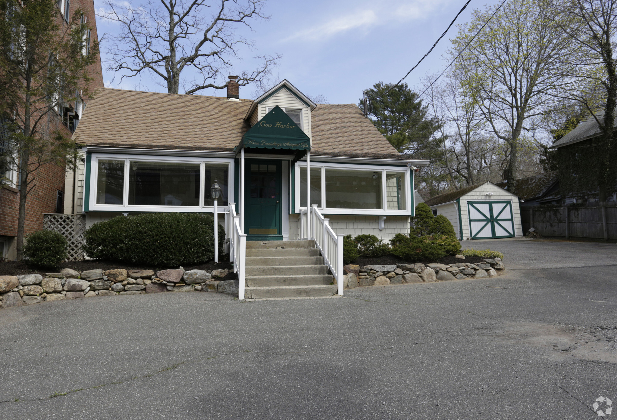 1214 N Country Rd, Stony Brook, NY for sale Primary Photo- Image 1 of 1